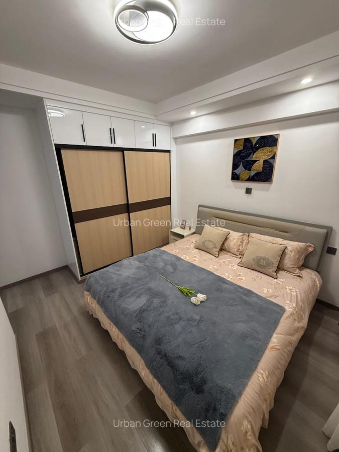 2 Bed Apartment with En Suite in Lavington - 8