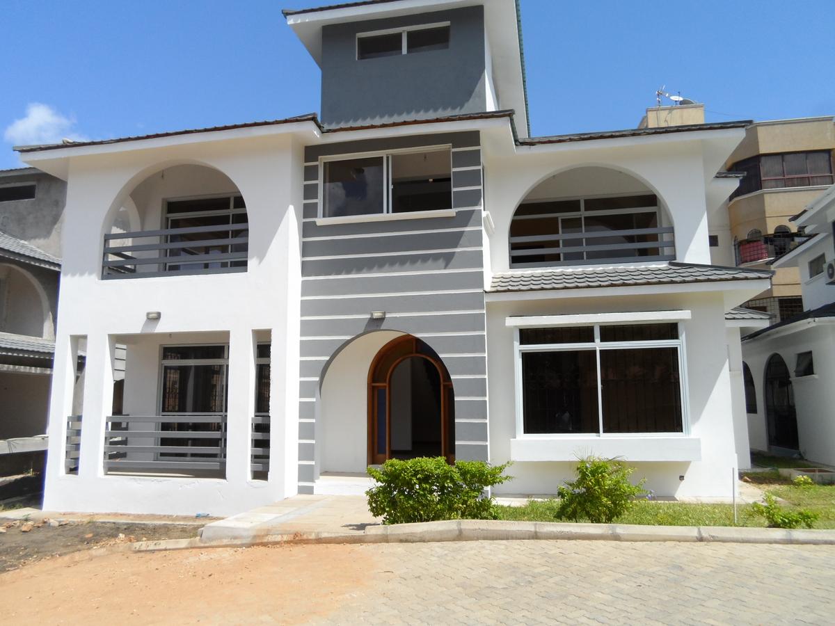 4 Bed Apartment with En Suite at Nyali - 1