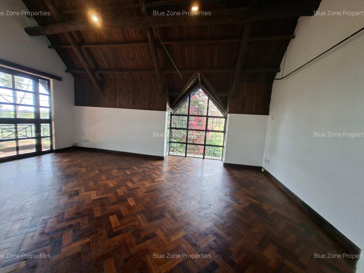 3 Bed House with En Suite at Nyari - 16