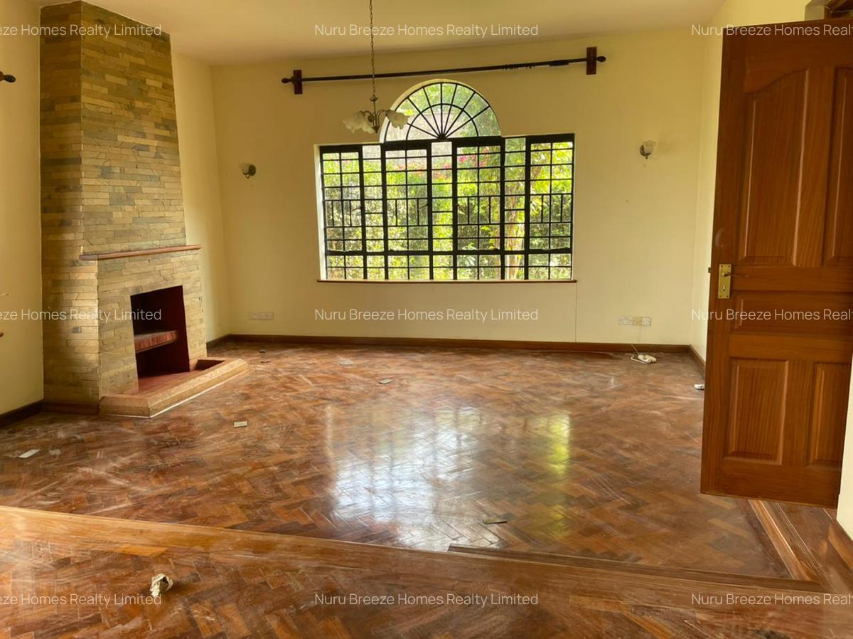 5 Bed Townhouse with En Suite in Kitisuru - 13