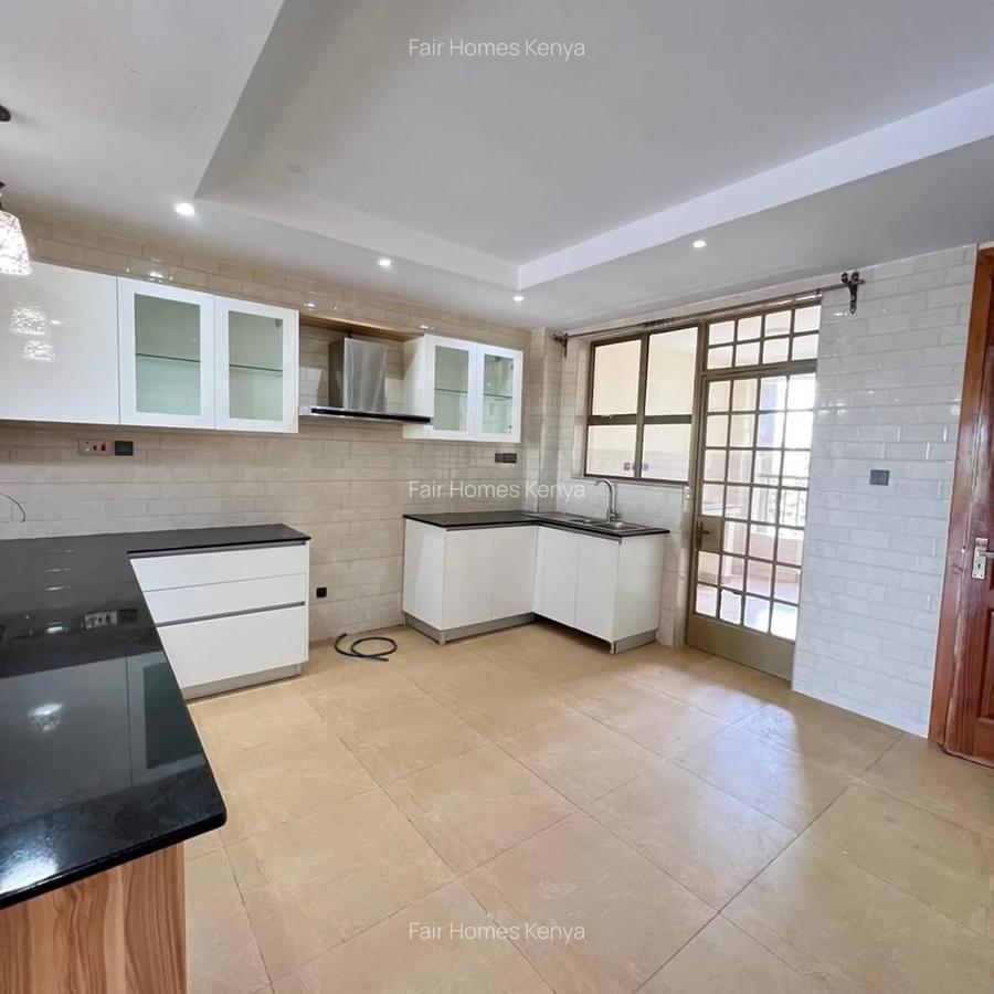 3 Bed Apartment with En Suite at Othaya Road - 9