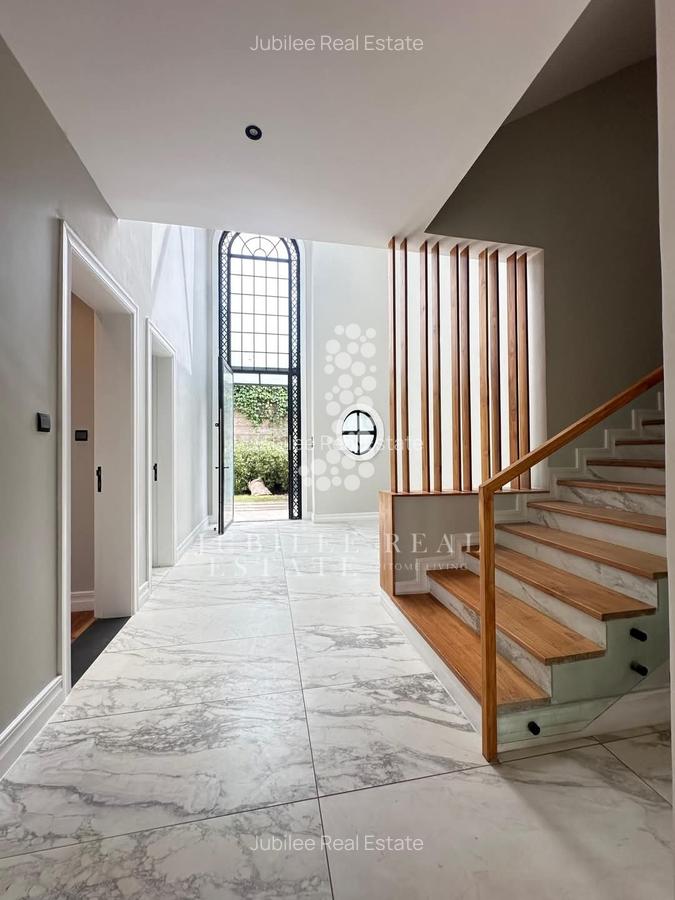 5 Bed Villa with En Suite in Loresho - 8