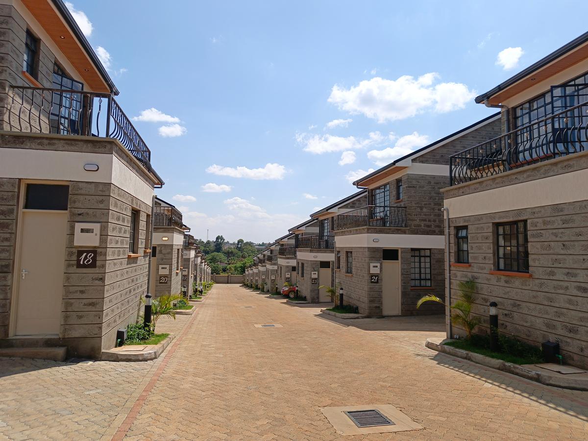 4 Bed Townhouse with En Suite in Ruiru - 2