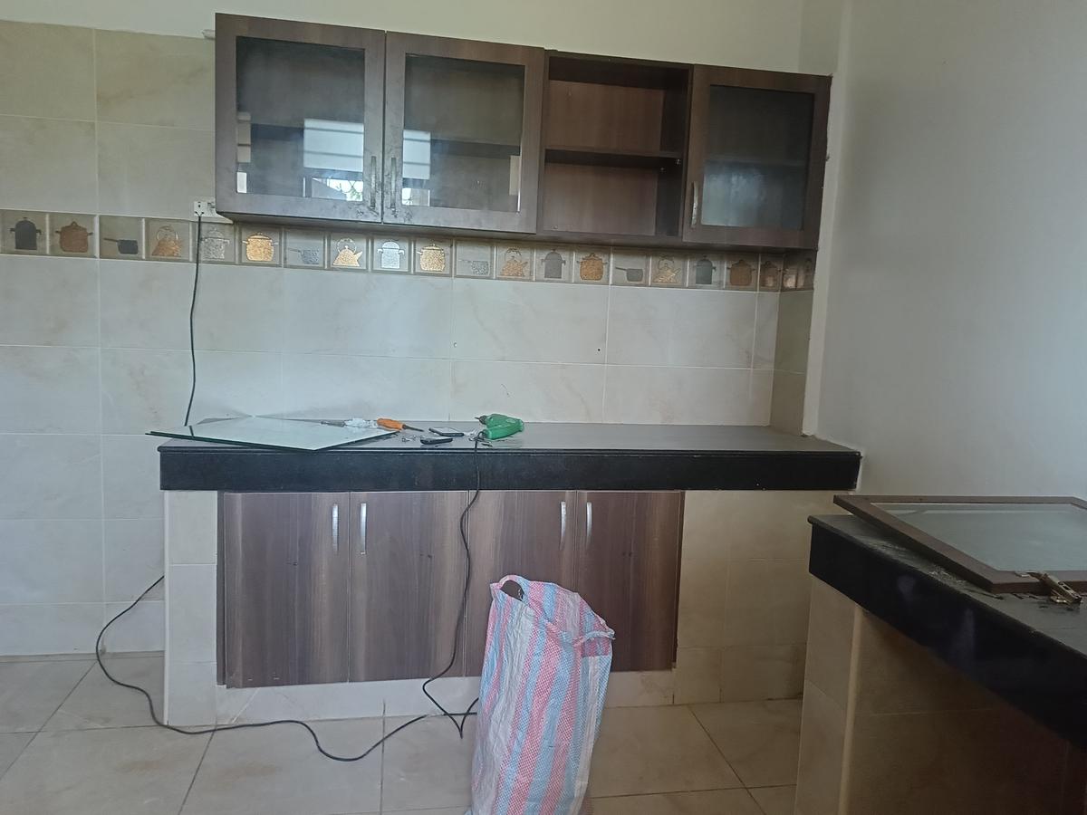 Serviced 2 Bed Apartment with En Suite at Mount Kenya Road - 2