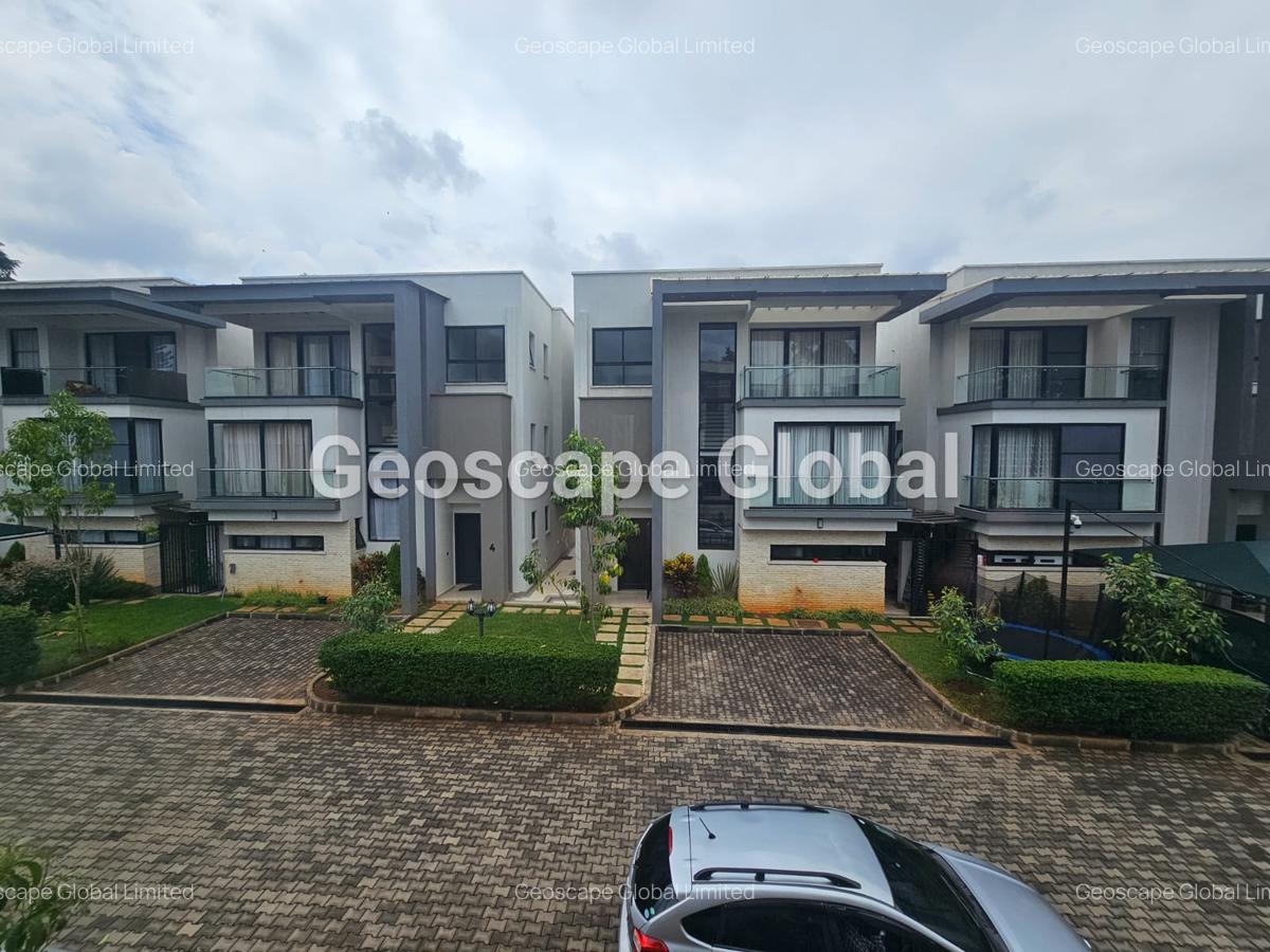 5 Bed Townhouse with En Suite in Lavington - 1