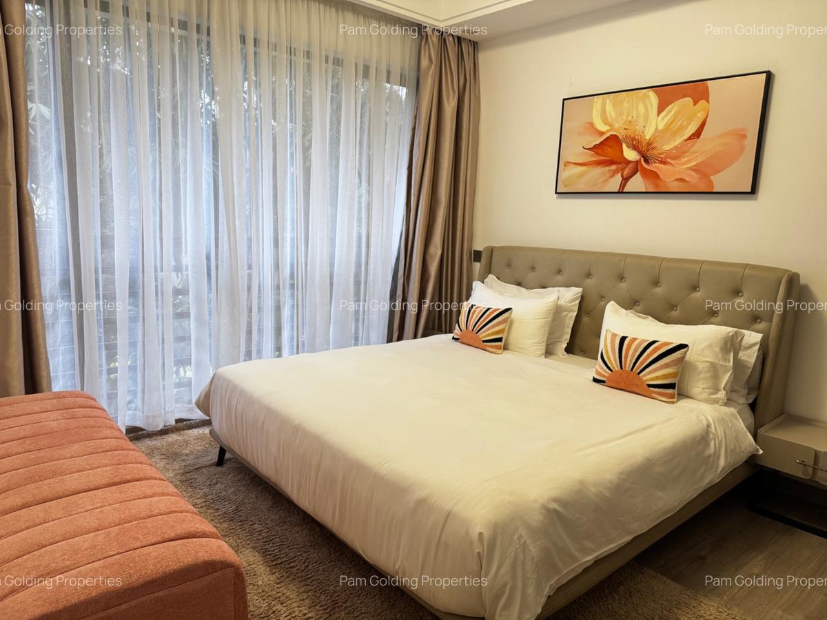 3 Bed Apartment with En Suite in Riverside - 15