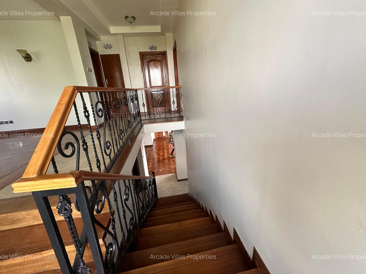 Serviced 4 Bed Apartment with En Suite in Riverside - 11