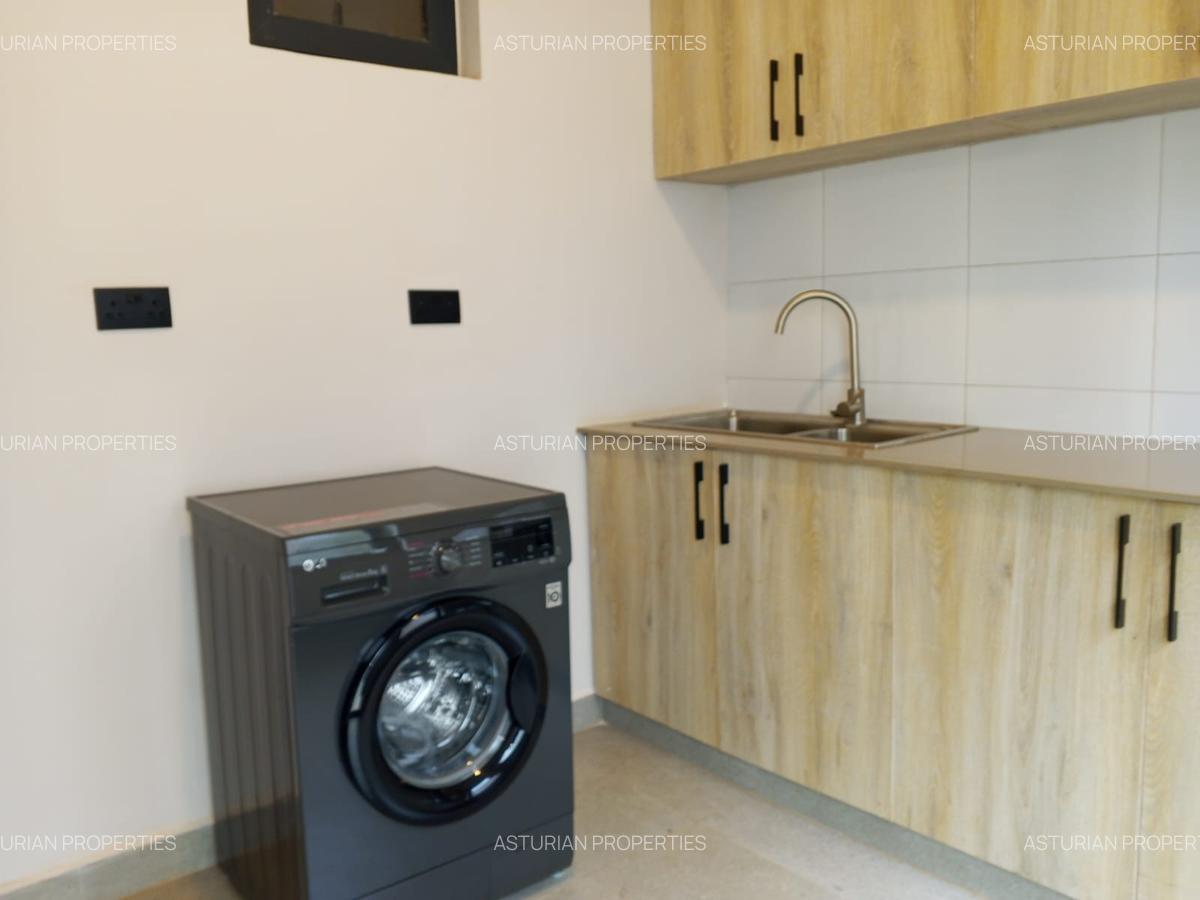 4 Bed Townhouse with En Suite in Westlands Area - 20