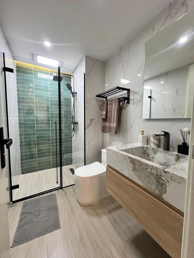 1 Bed Apartment with En Suite at Westlands Road - 12