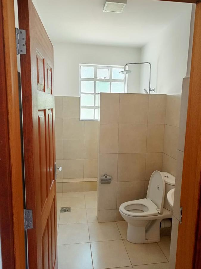 3 Bed Apartment with En Suite in Lavington - 19