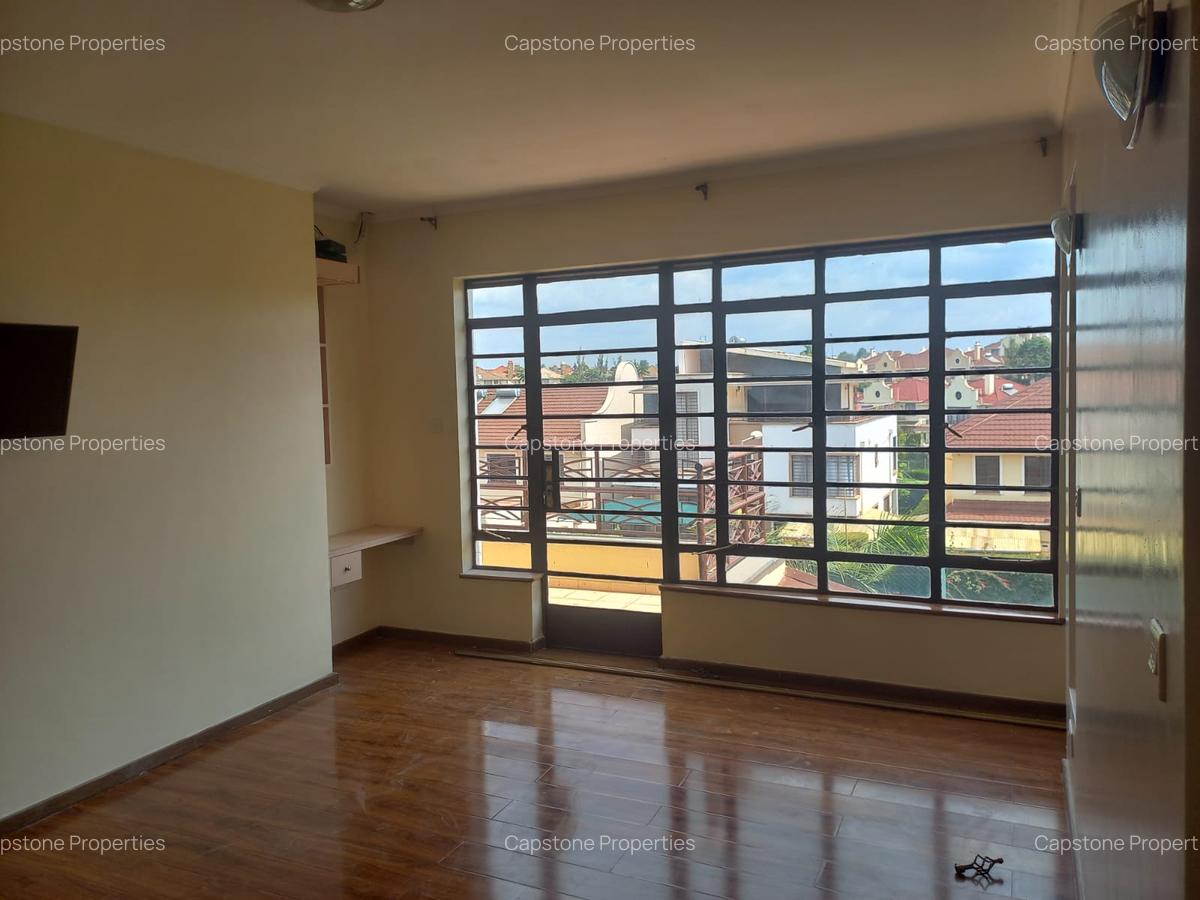 4 Bed Townhouse with En Suite at Runda - 17