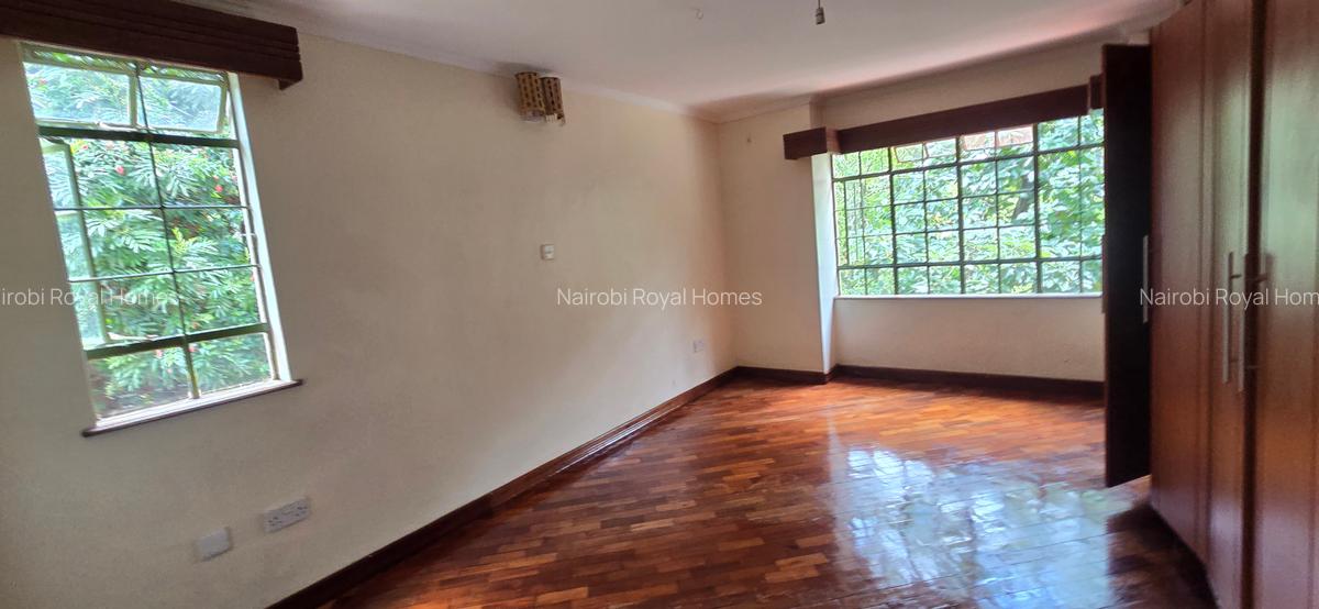 4 Bed Townhouse with En Suite at Lavington Green - 8