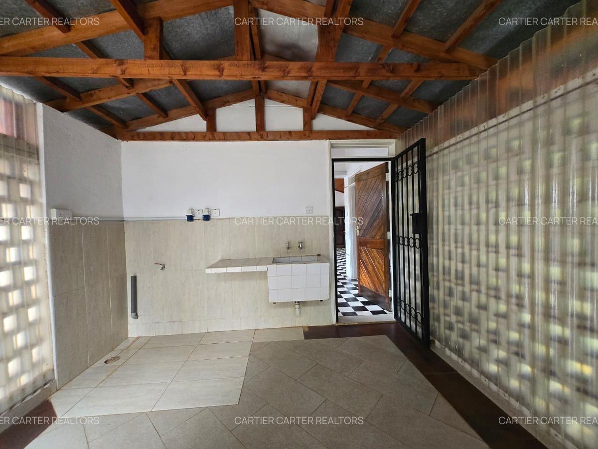 5 Bed House with En Suite in Gigiri - 20
