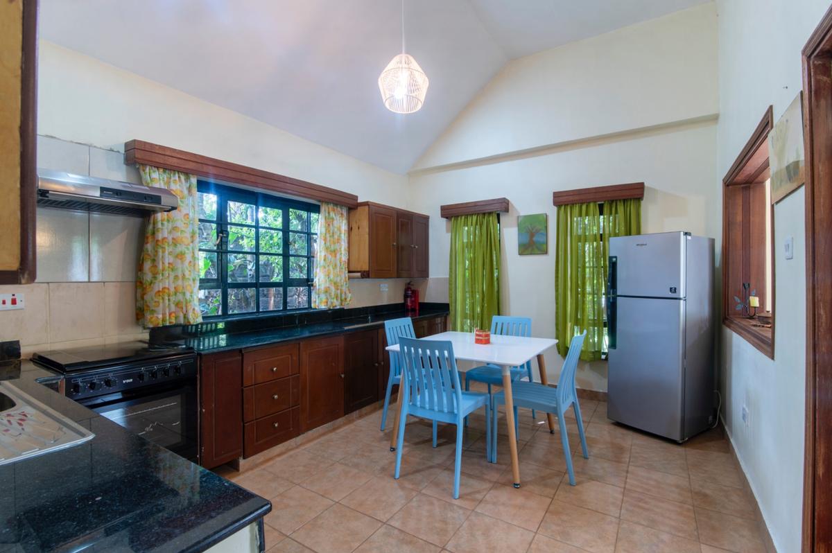 1 Bed House with Garden in Runda - 4