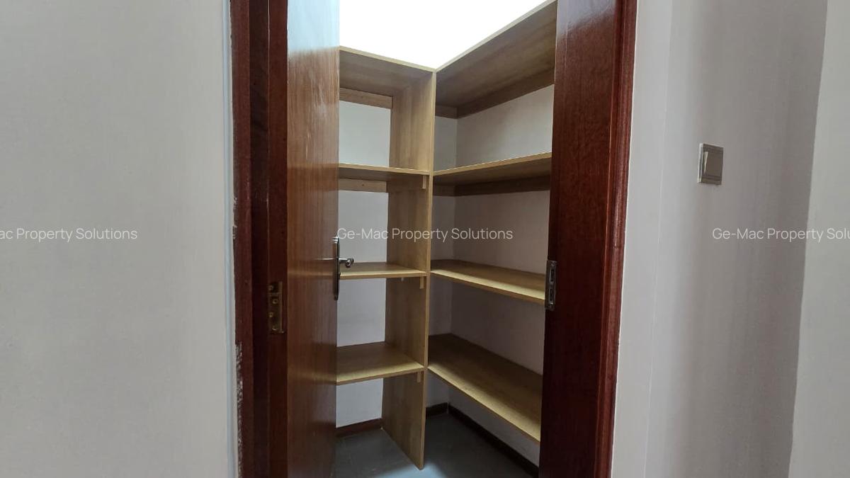 4 Bed House with En Suite in Kiambu Road - 7