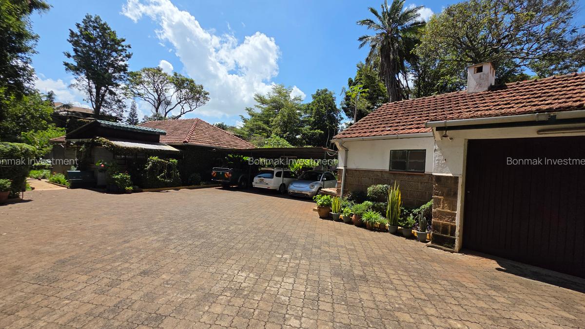 Residential Land at Lavington Green. - 18