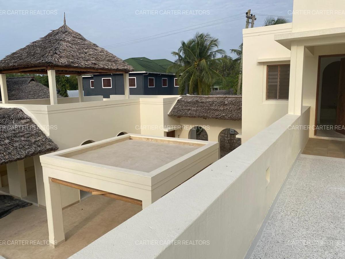 3 Bed House with En Suite in Watamu - 10