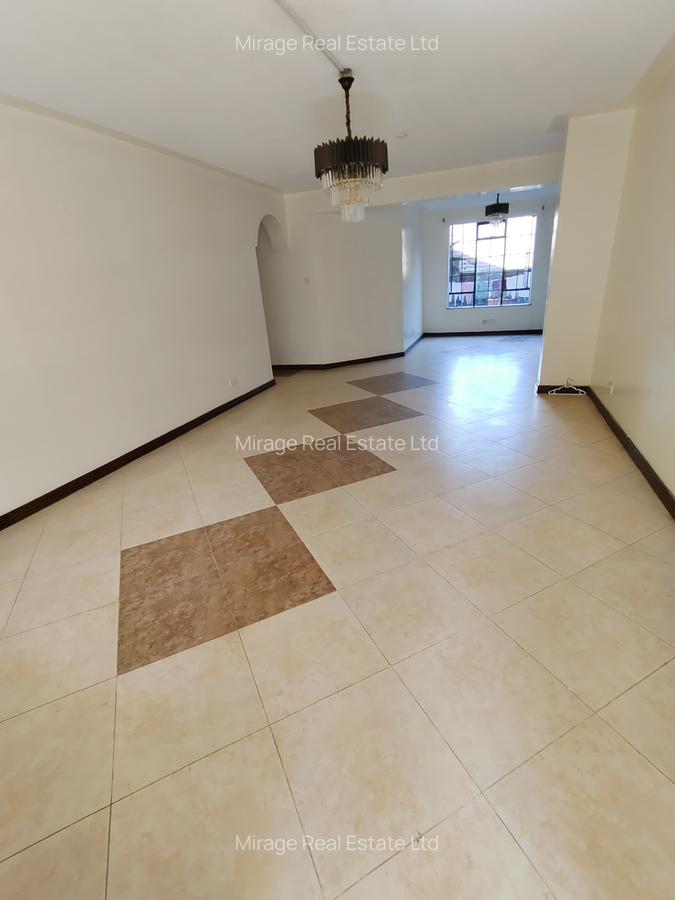 3 Bed Apartment with Parking in Kilimani - 5
