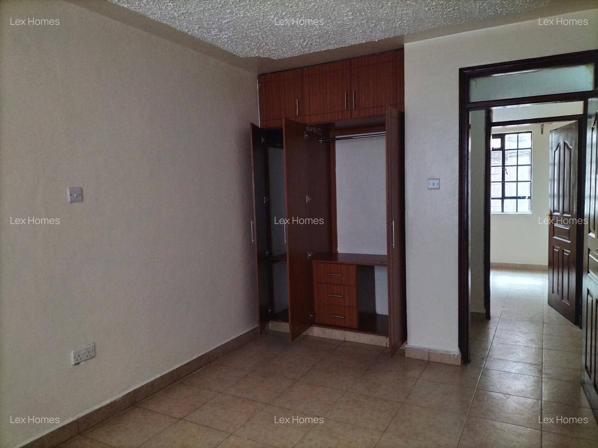 3 Bed Apartment with En Suite at - 11