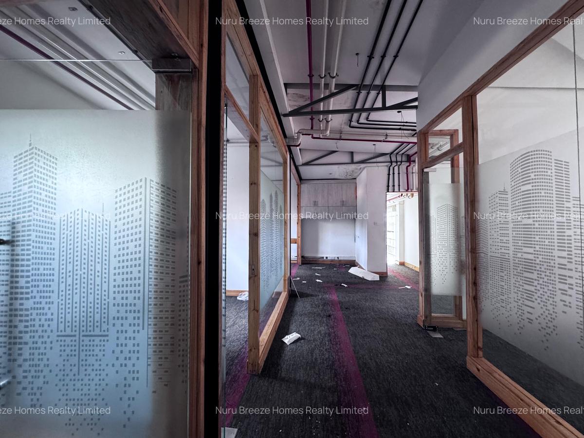 1,300 ft² Commercial Property with Parking in General Mathenge - 17