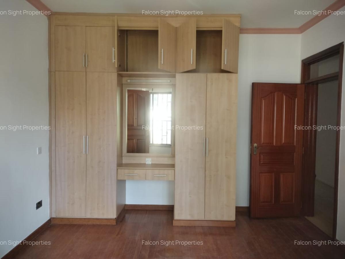 4 Bed Townhouse with Staff Quarters at Few Minutes Drive To Gigiri - 16