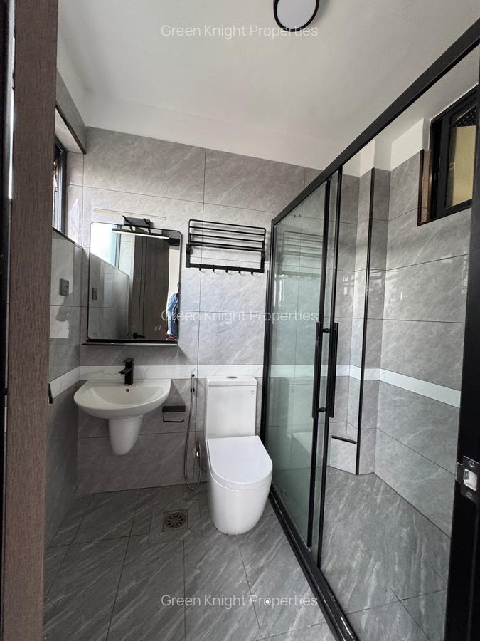Serviced 4 Bed Apartment with En Suite in Kileleshwa - 5
