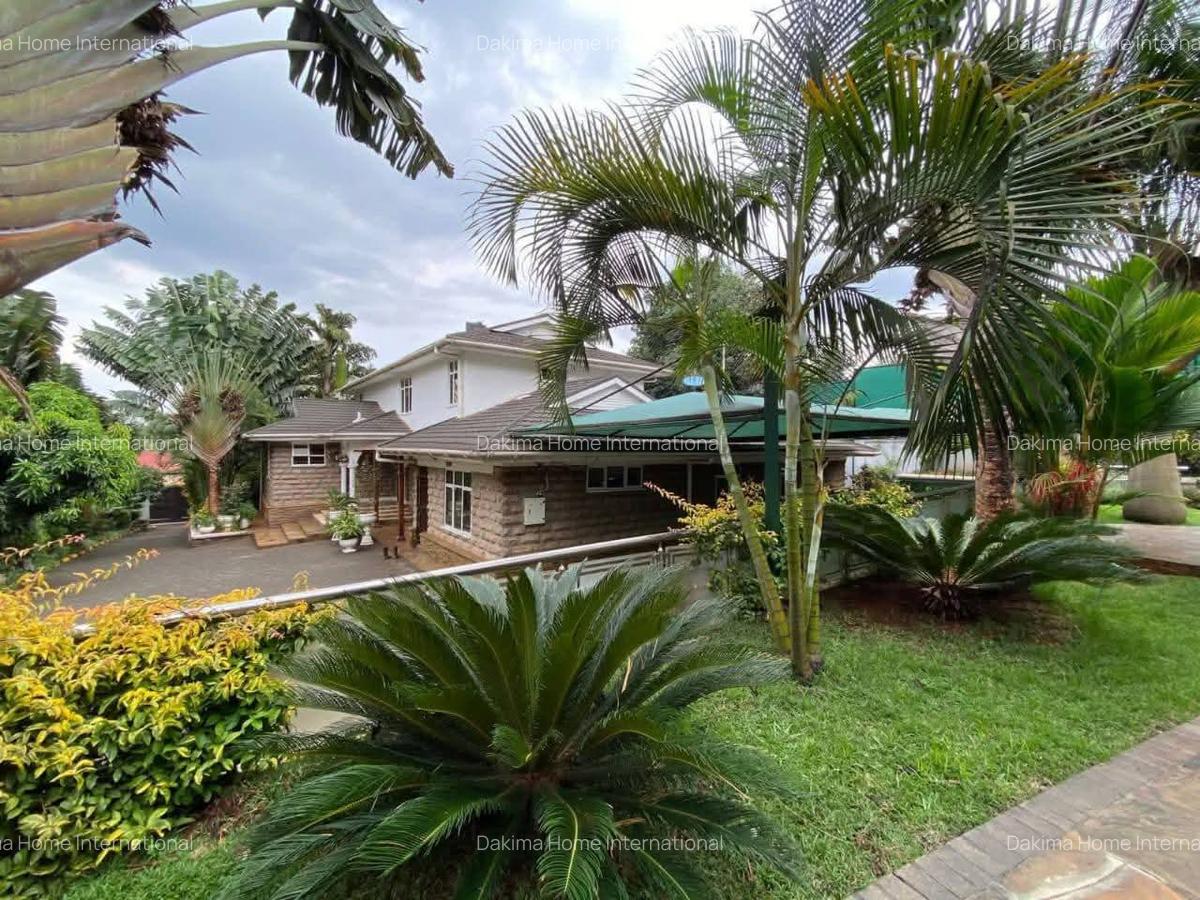 4 Bed House with En Suite in Runda - 11