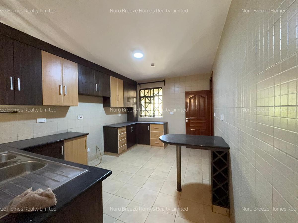 5 Bed Townhouse with En Suite in Kileleshwa - 18