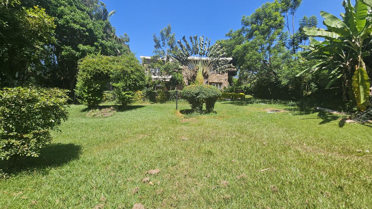 6 Bed House with En Suite at James Gichuru - 4