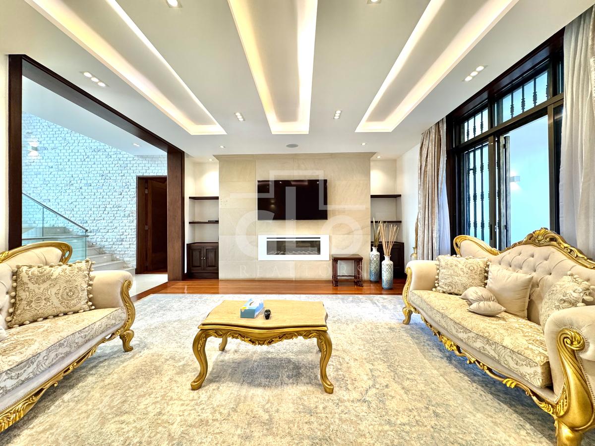 5 Bed House with En Suite in Runda - 17
