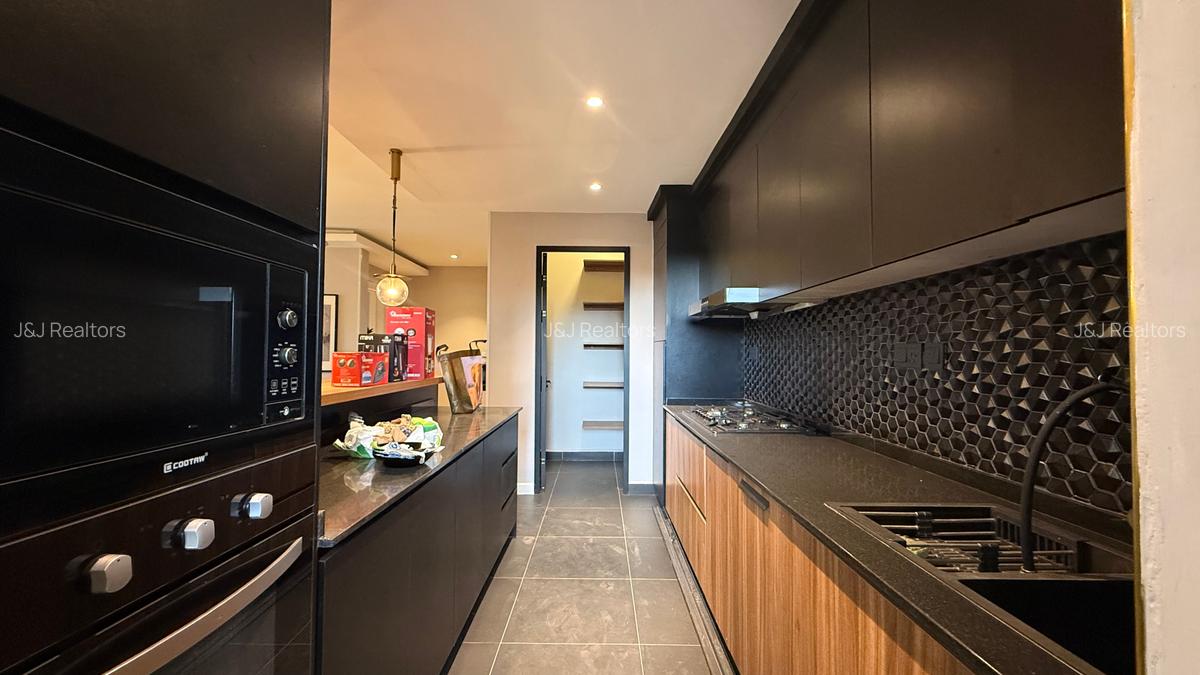 Furnished 2 Bed Apartment with En Suite in Brookside - 8