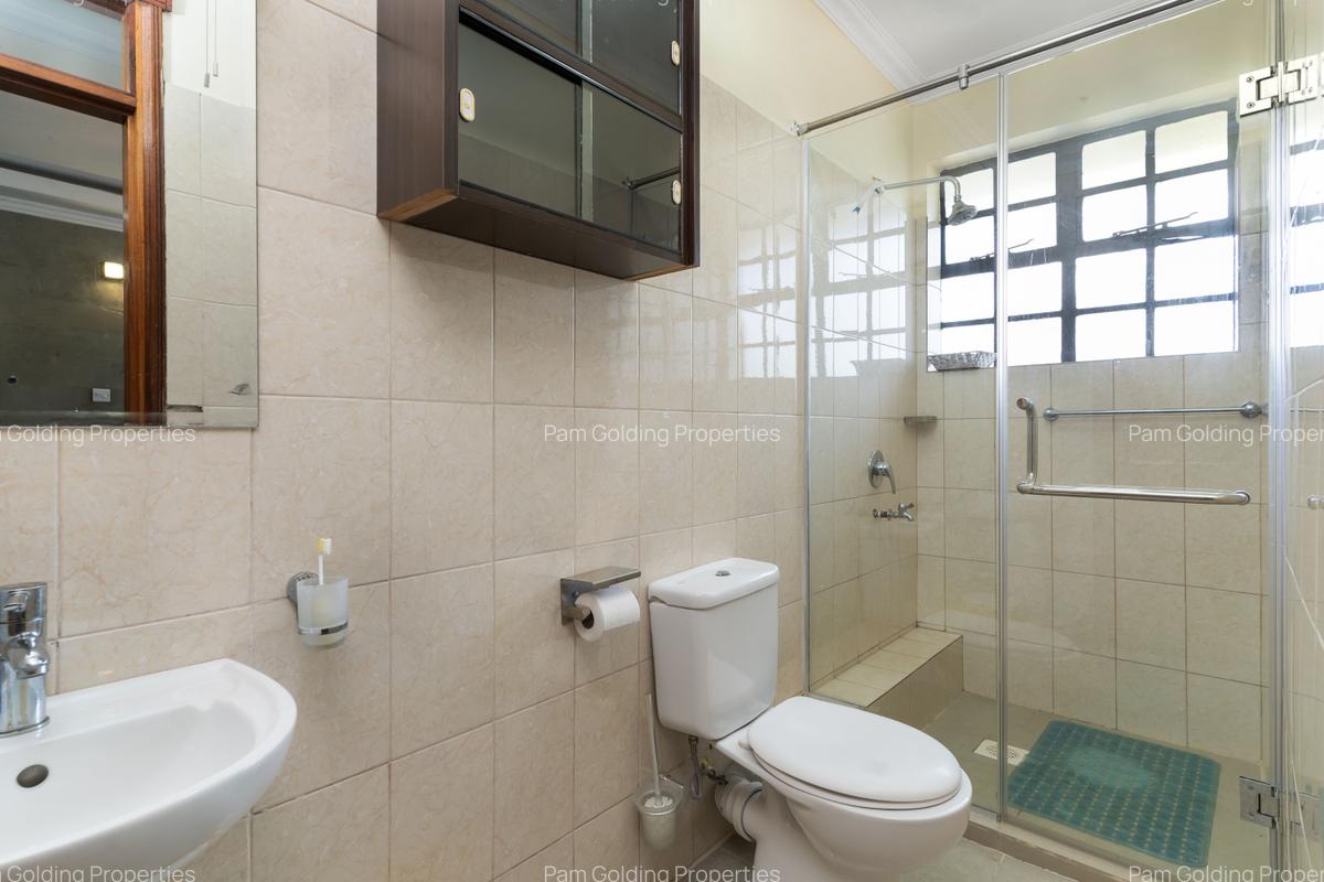 4 Bed Townhouse with En Suite at Off Namanga Road - 8