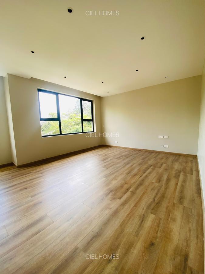 5 Bed Villa with En Suite at Manyani Road - 13