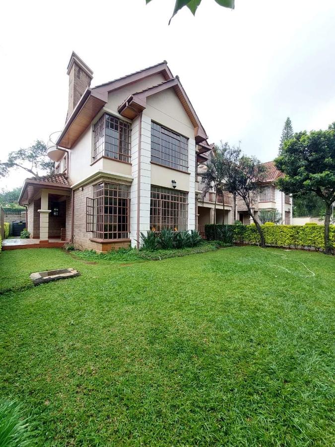 5 Bed Townhouse with En Suite at Lavington - 20