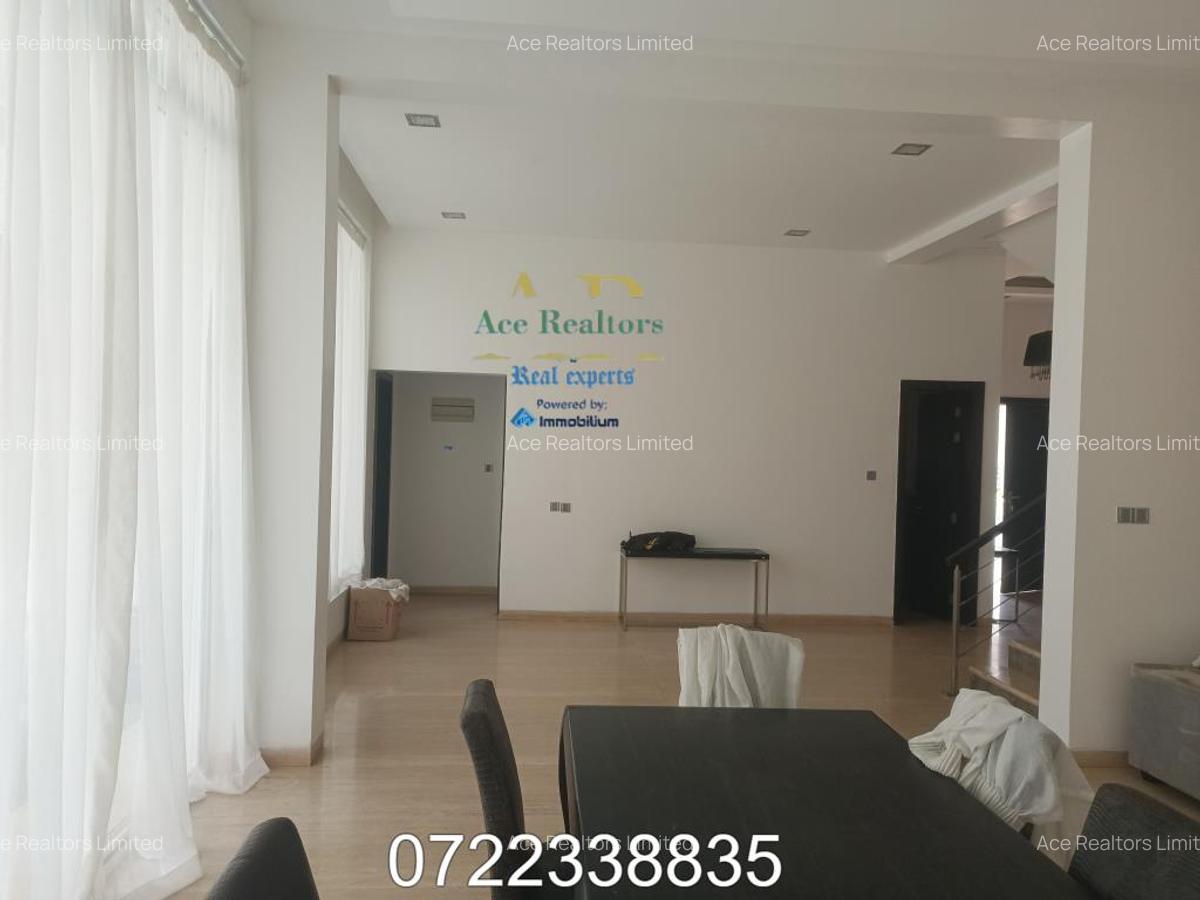 4 Bed Townhouse with En Suite at Spring Valley - 2