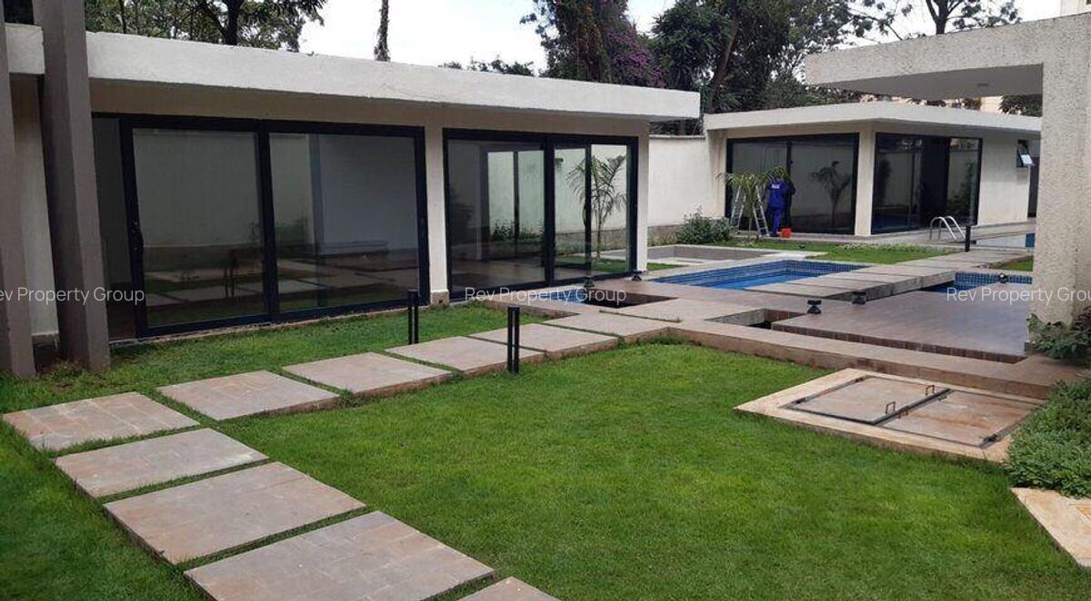 Serviced 2 Bed Apartment with En Suite in Lavington - 14