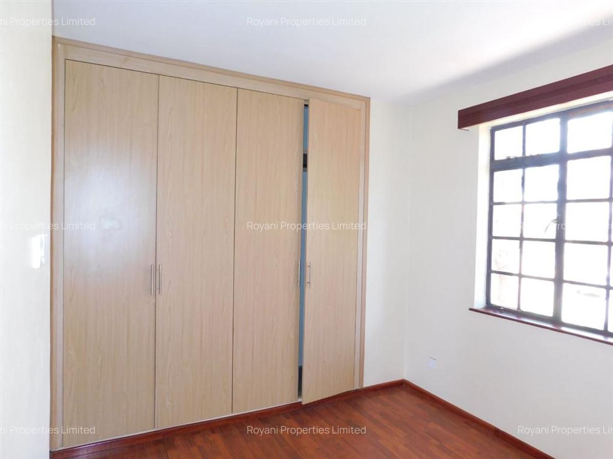 2 Bed Apartment with En Suite at Fourways Junction Estate - 11
