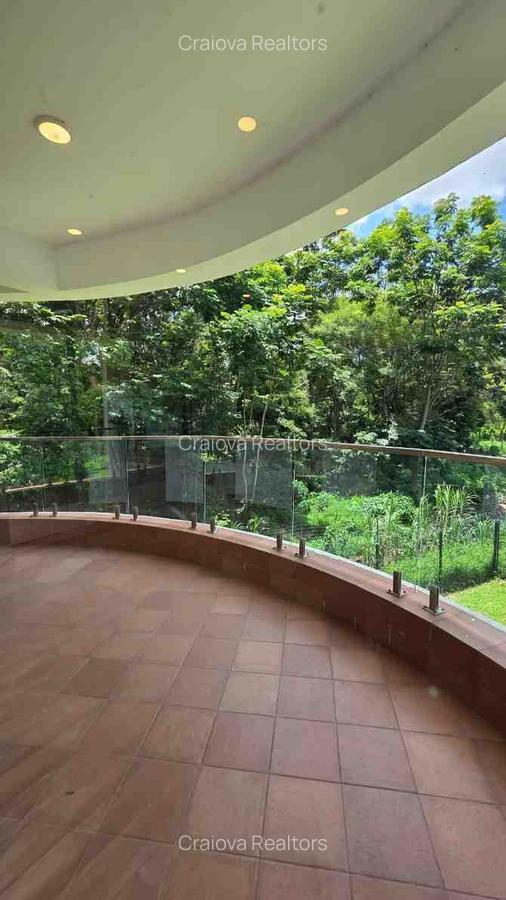 4 Bed Apartment with En Suite at City Drive - 19