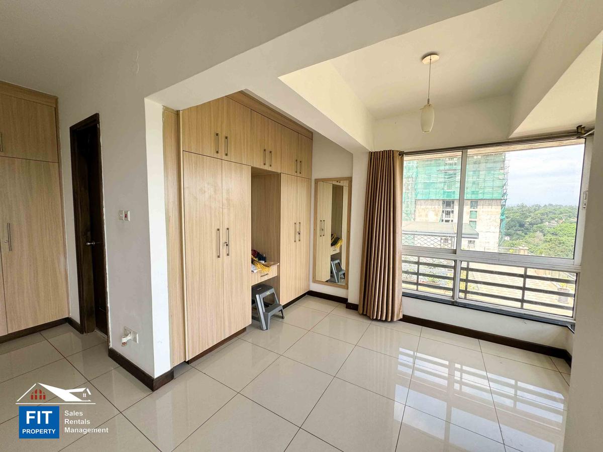 3 Bed Apartment with En Suite at 6Th Parklands - 15