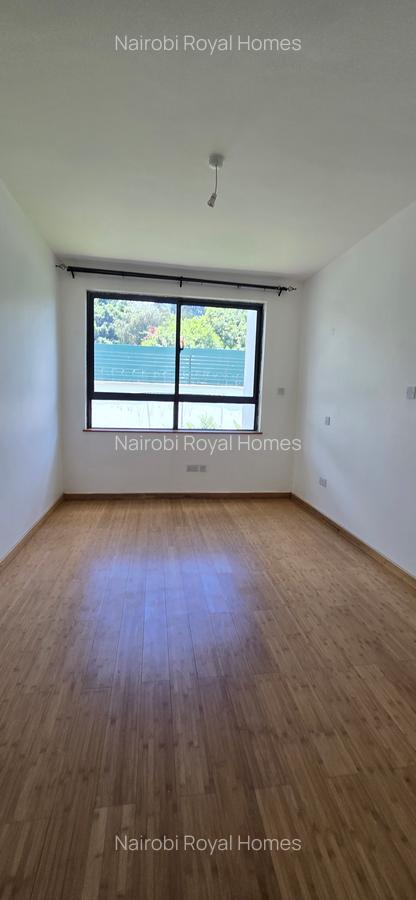 5 Bed Townhouse with En Suite at Convent Drive - 20