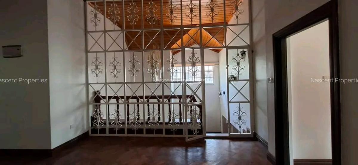 5 Bed House with En Suite in Runda - 6