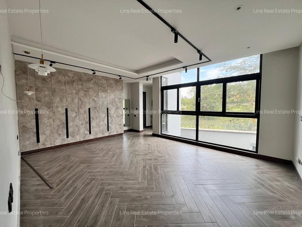 5 Bed House with En Suite in Nyari - 7