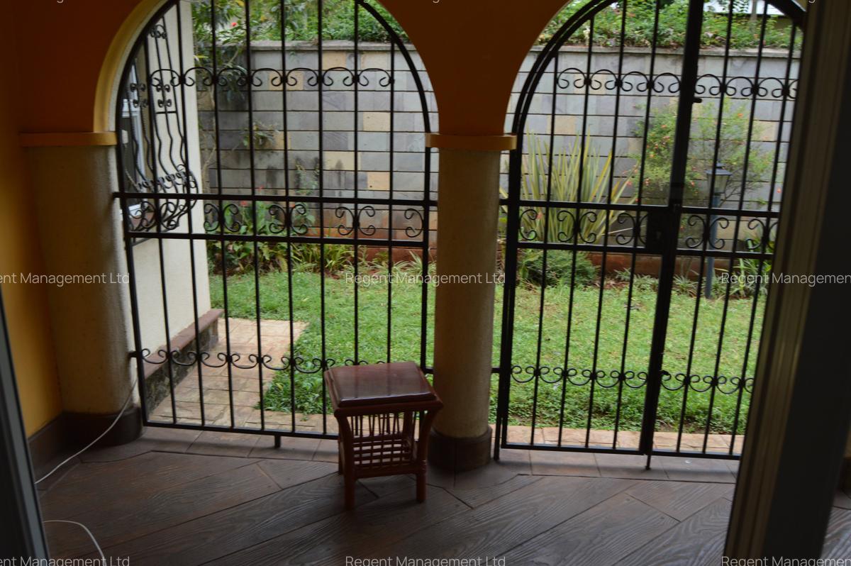 4 Bed Townhouse with En Suite at Palm Spring Gardens - 13