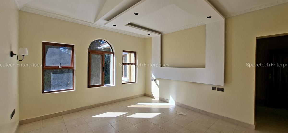 5 Bed House with En Suite in Kitisuru - 6