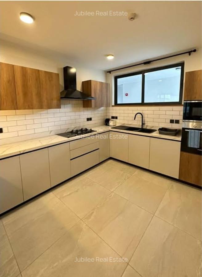 Furnished 3 Bed Apartment with En Suite in Westlands Area - 2