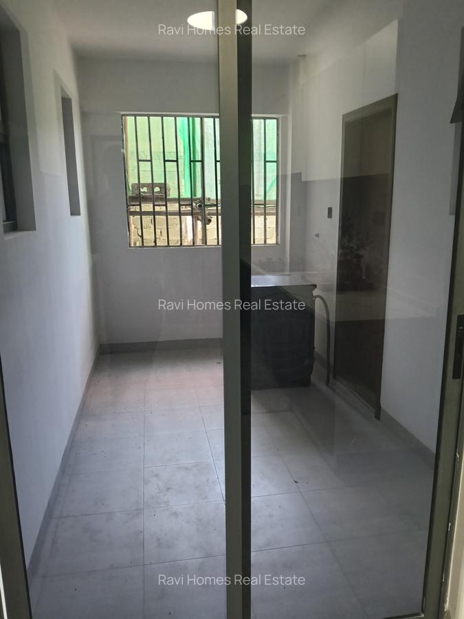 3 Bed Apartment with En Suite at Westlands Along Sports Road. - 4