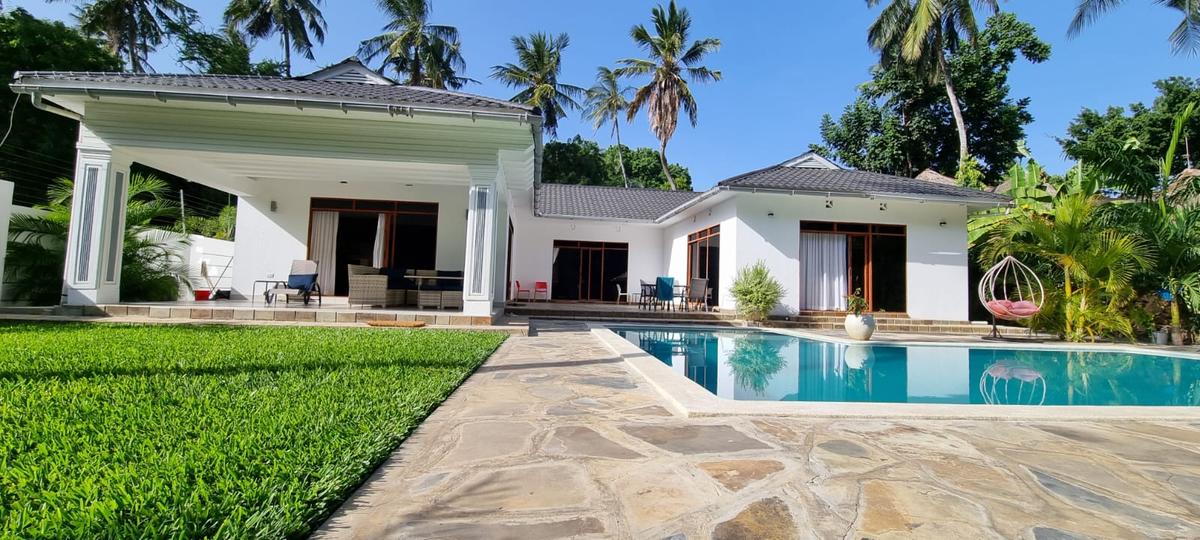 3 Bed House with Swimming Pool at Mtwapa - 12