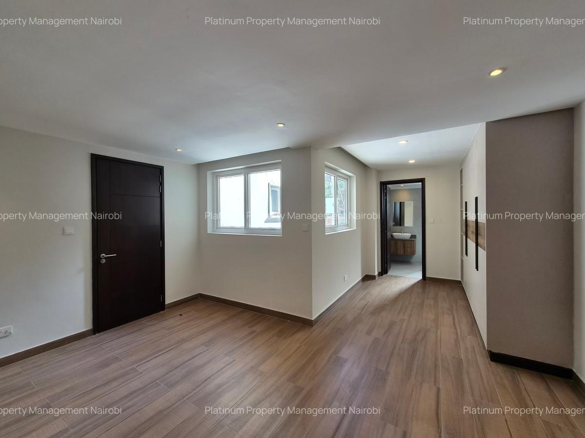 5 Bed Apartment with En Suite at General Mathenge Drive - 8