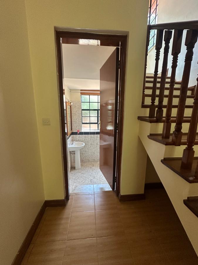 4 Bed Townhouse with En Suite in Runda - 17