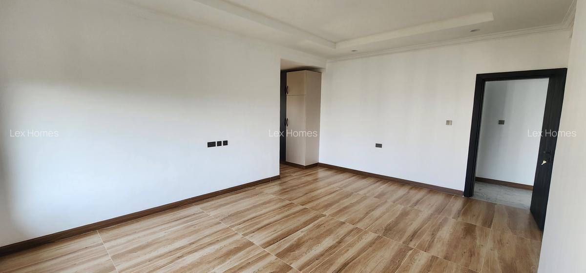 3 Bed Apartment with En Suite at Mandela Road - 12